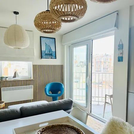 La O'brise - Close To And Center *