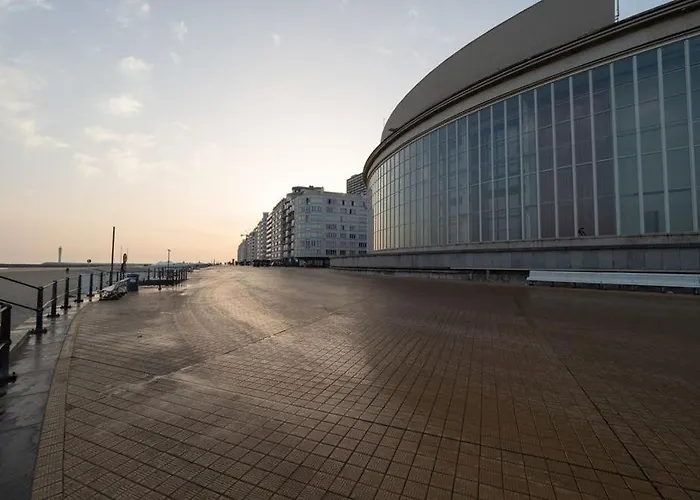 La O'brise - Close To And Center Oostende